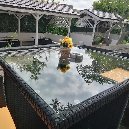Effect Saint Mina 酒店 索佐波尔